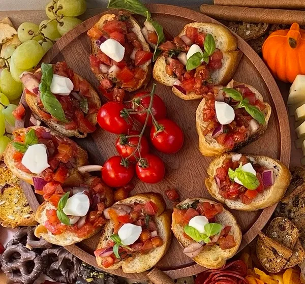 Bruschetta Crostini