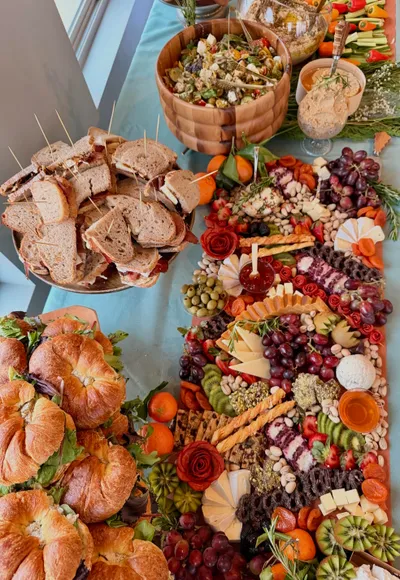 Medium graze bundle for gatherings