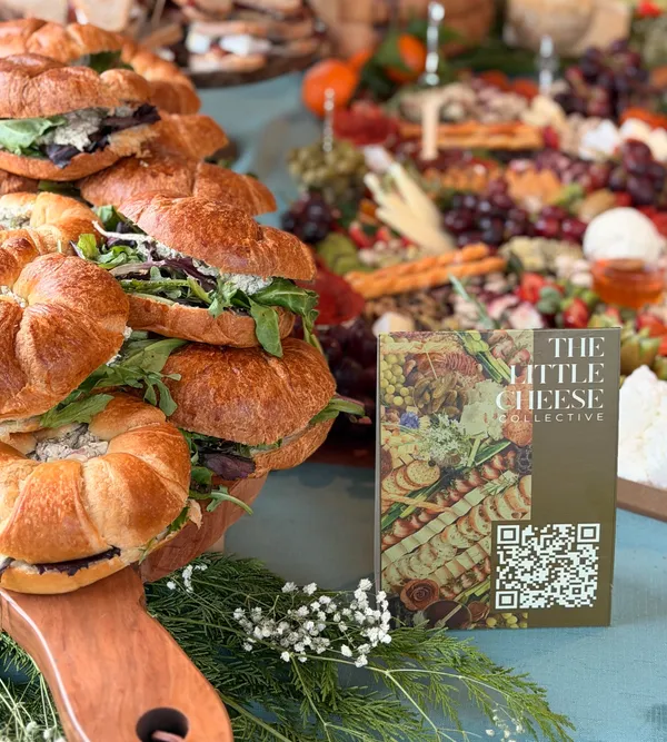 Za'atar and Greens Chicken Croissant